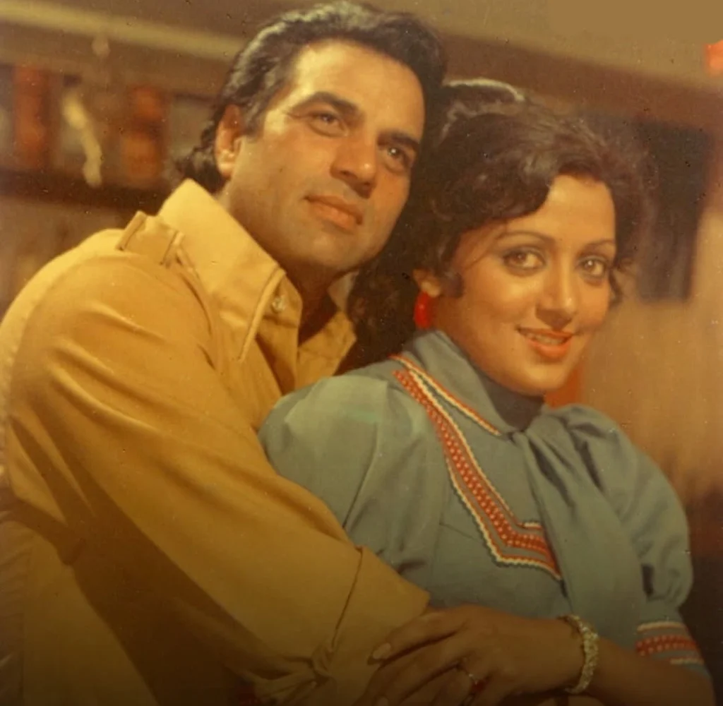 درمندرا و هما مالینی همسرش