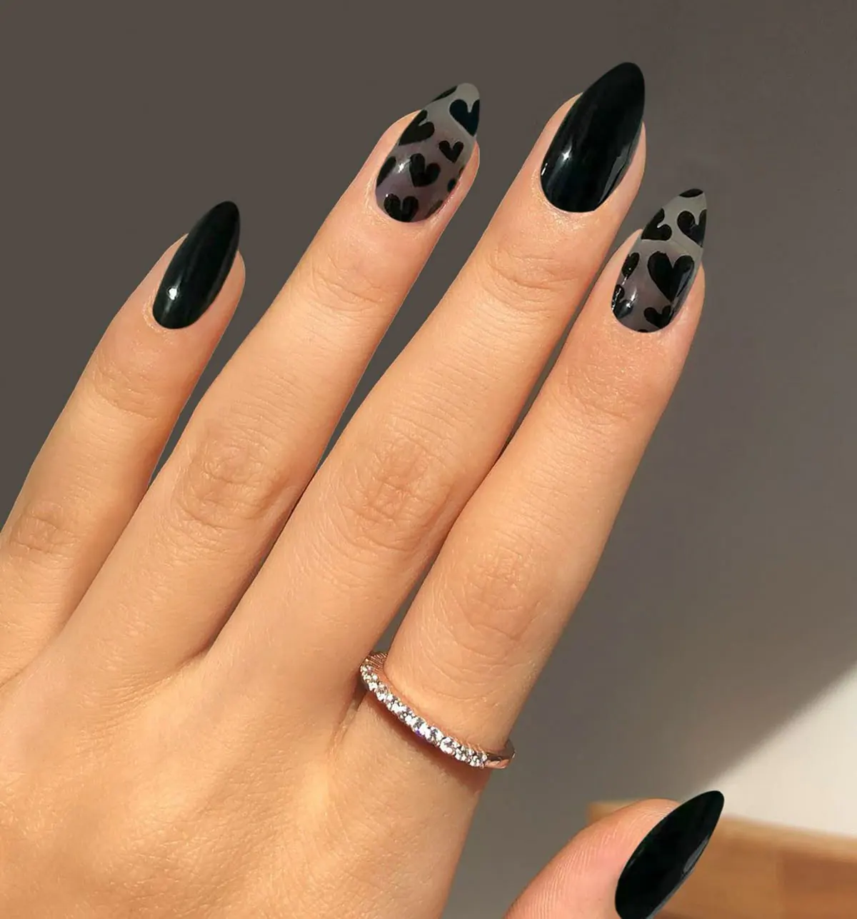 ناخن قلبی دخترانه ناخن قلبی صورتی عکس ناخن قلبی 