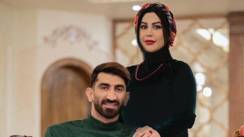 عکس| اکرم بانو و دختر علیرضا بیرانوند در ورزشگاه آزادی برای تشویق / تیپ همسر بیرو را ببینید!