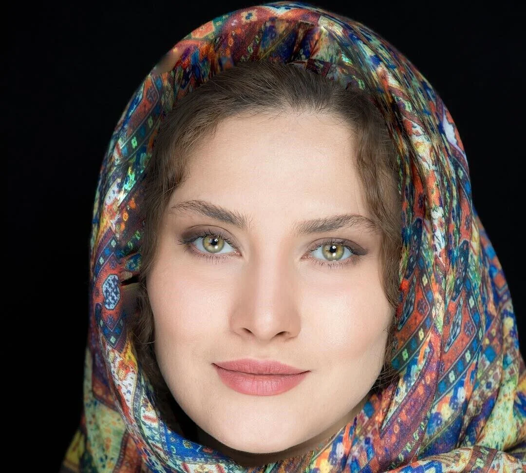 سفره هفت سین جذاب ساناز سعیدی؛ خانم‌های خوش سلیقه برای نوروز الهام بگیرند!