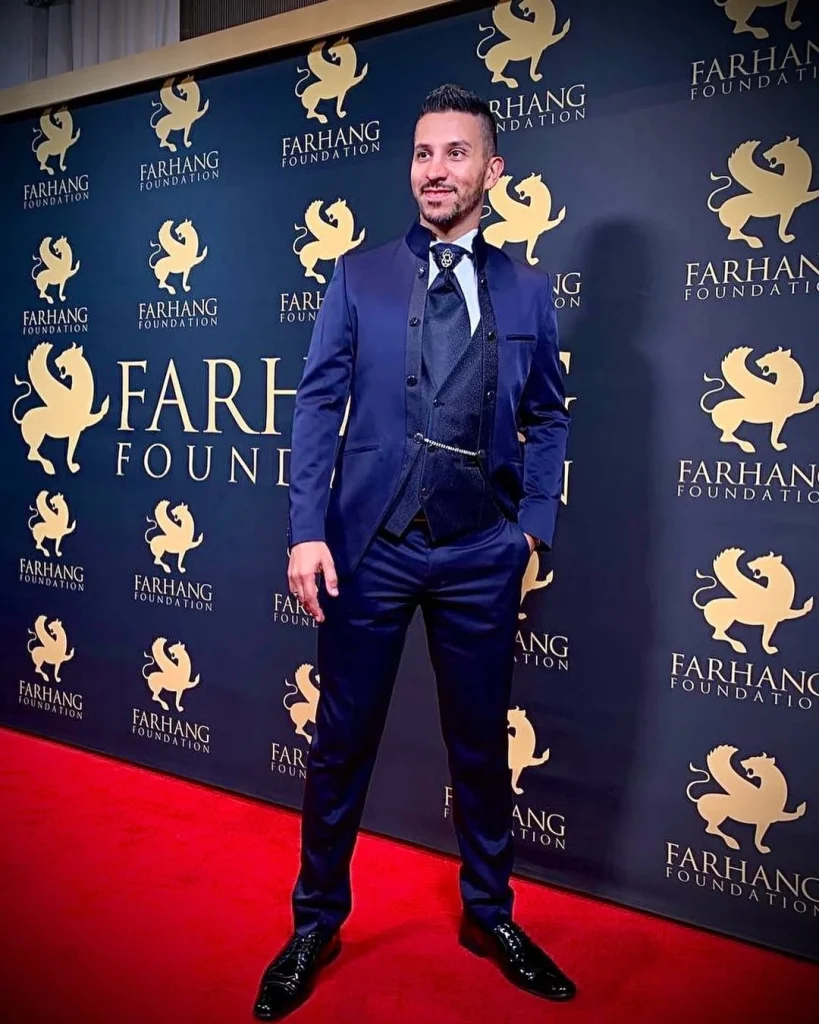 کامیار خواننده