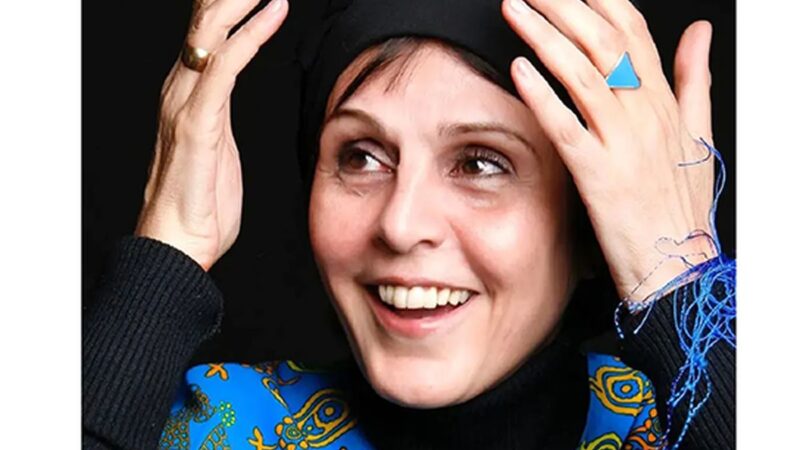 عکس| قاب‌ دیده‌نشده از پشت‌صحنه دومین فیلم «آهو خردمند»/ خانم بازیگر در جوانی چقدر زیبا بود