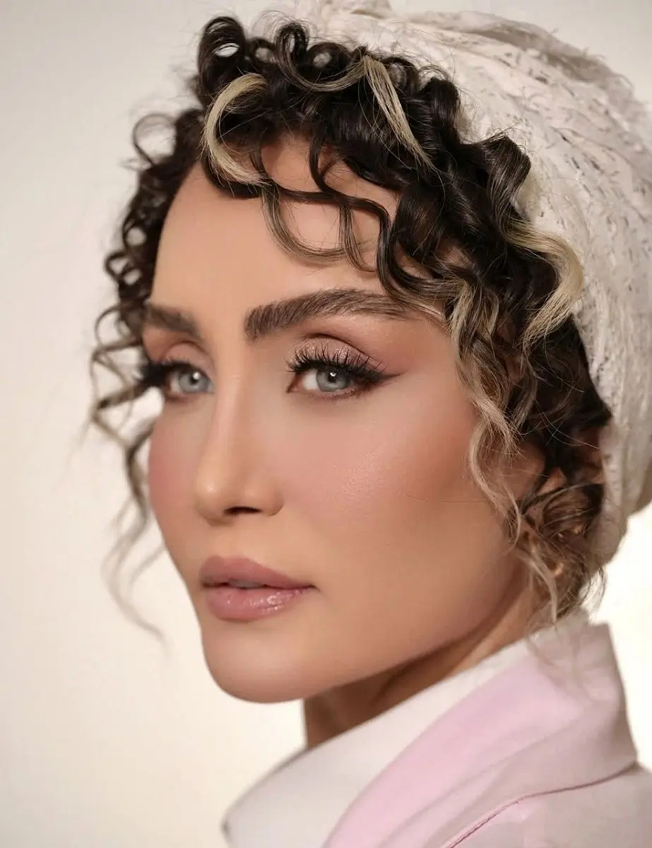 حدیث فولادوند با تم صورتی 2