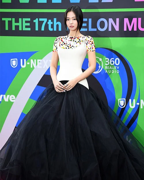 جنی در مراسم اهدای جوایز