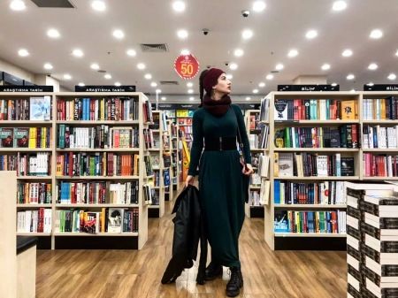 عکس های بهارک صالح نیا,فیلم های بهارک صالح نیا,اینستاگرام بهارک صالح نیا