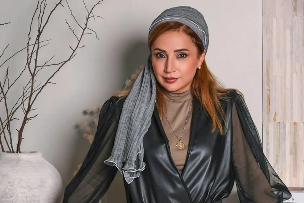 شبنم قلی‌خانی