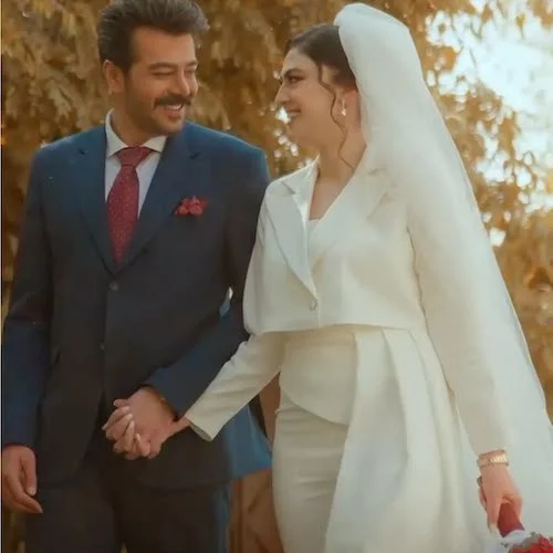 استایل مراسم عقد مریم مومن