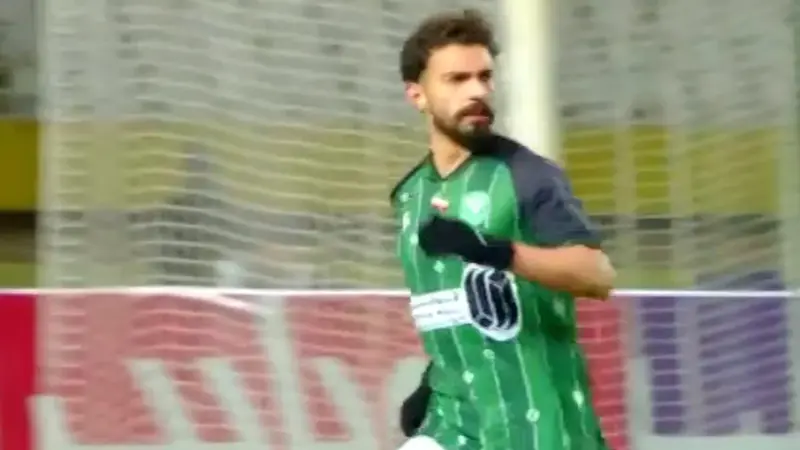 گل دوم خیبر به سپاهان علی خانزادی