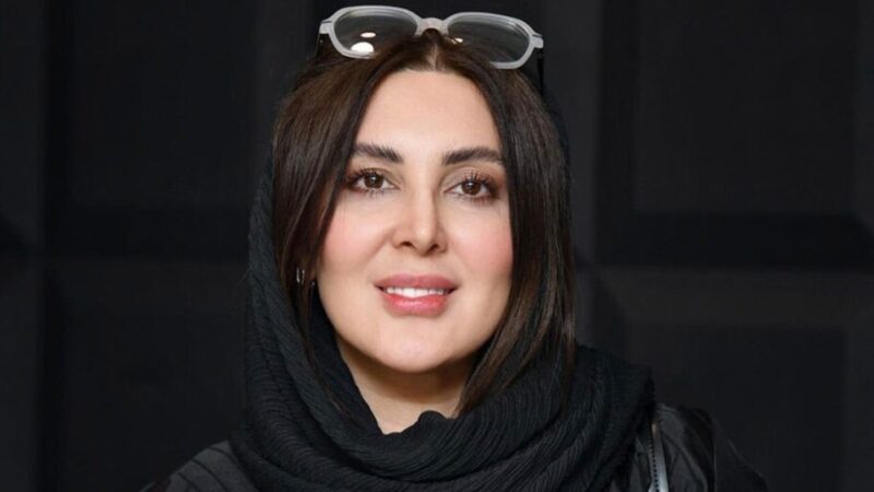 استایل جنجالی لیلا بلوکات کنار ساحل، در خارج از کشور