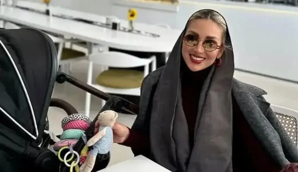 مینا مختاری