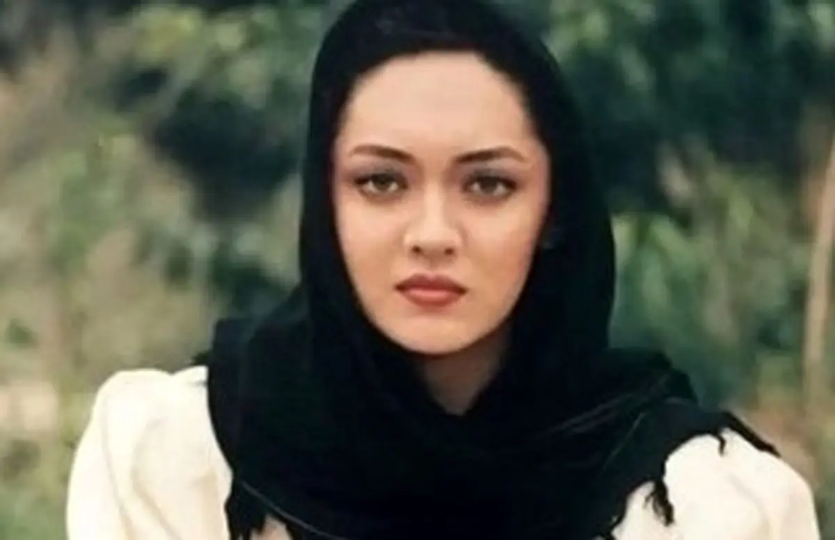 هنگامه قاضیانی و نیکی کریمی در یک مراسم