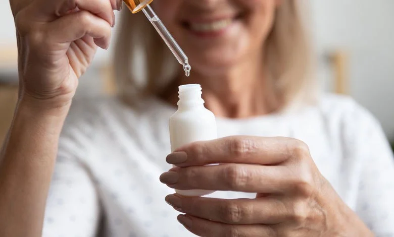 کدام سرم و کرم رتینول، راز جوانی و کاهش چروک پوست شماست؟