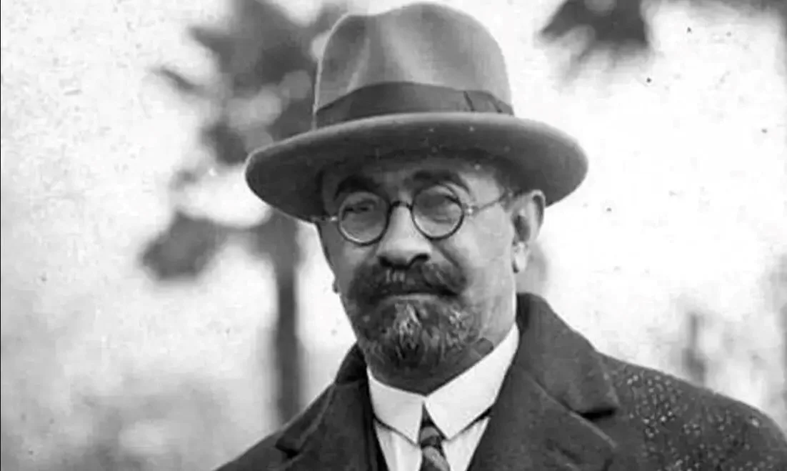 سفر در زمان| عکسی نایاب از محمد علی فروغی در ایام جوانی