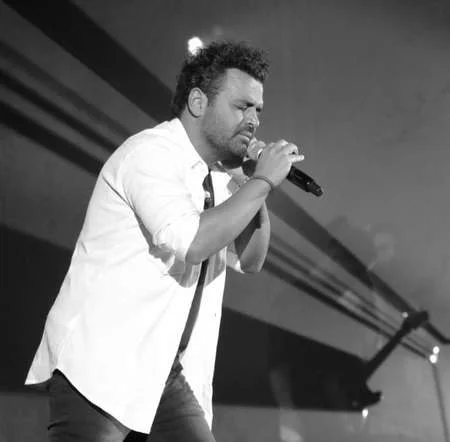 بیوگرافی و حواشی زندگی خصوصی میثم ابراهیمی و همسرش