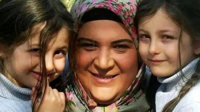 سفر در زمان| سارا و نیکا سریال پایتخت در آغوش ثریا قاسمی؛ سال 83