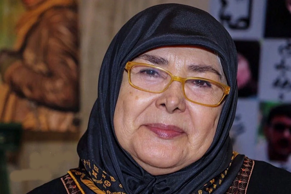 آفرین عبیسی کجاست