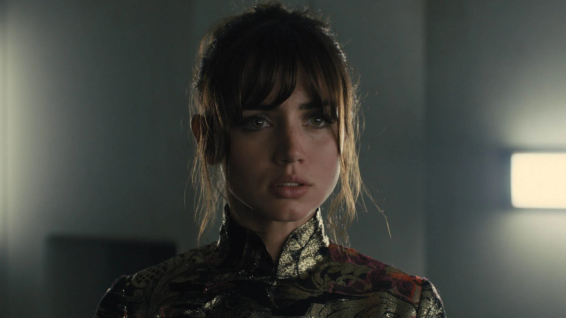 آنا د آرماس در بلید رانر