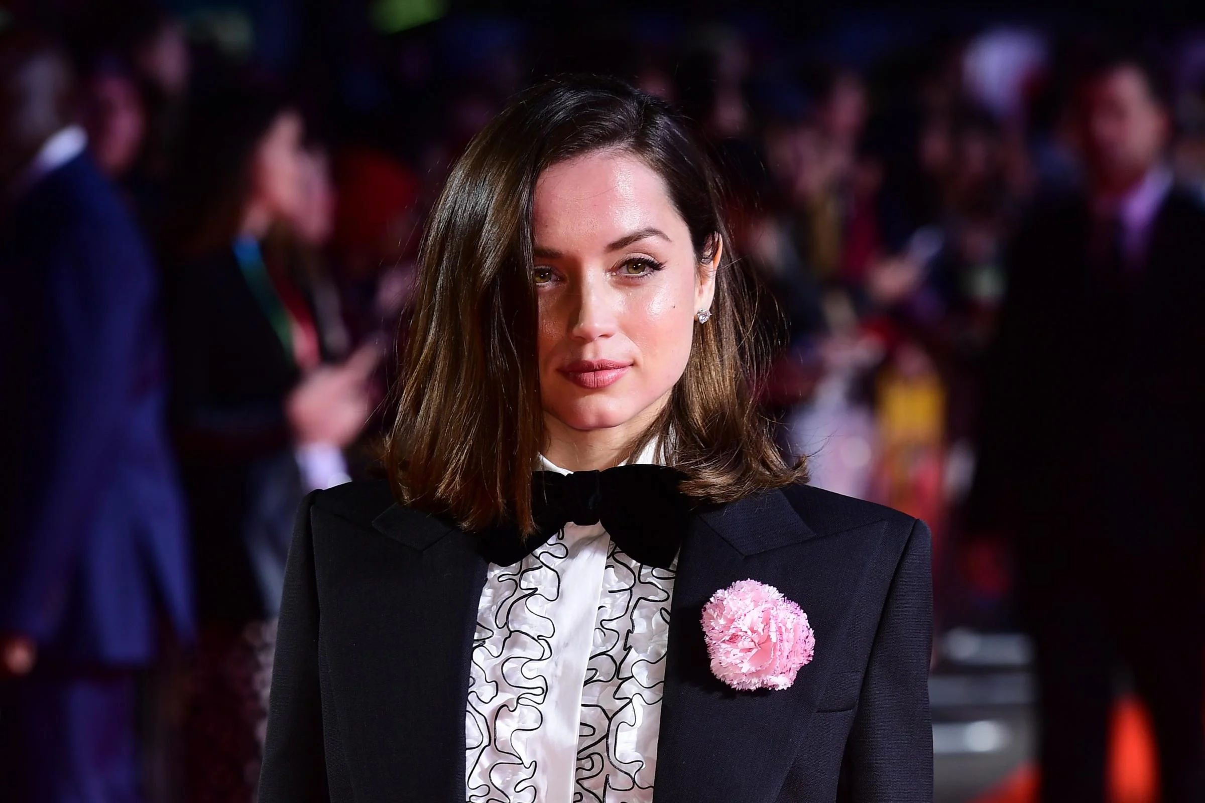 آنا د آرماس در جیمز باند