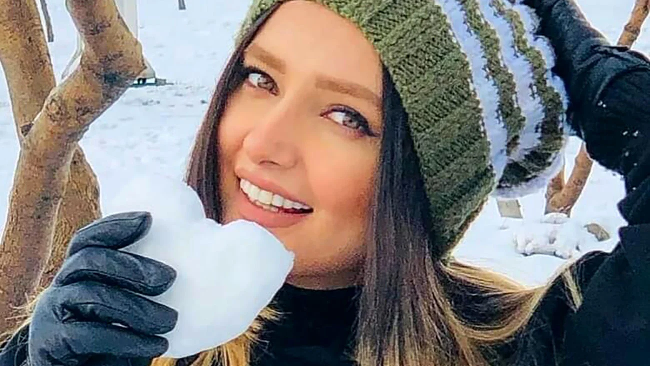 استایل نورا محقق