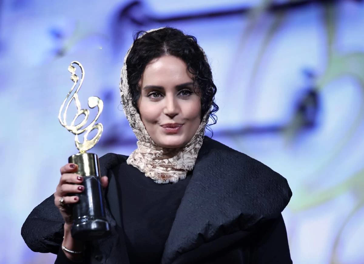 الناز شاکردوست حافظ