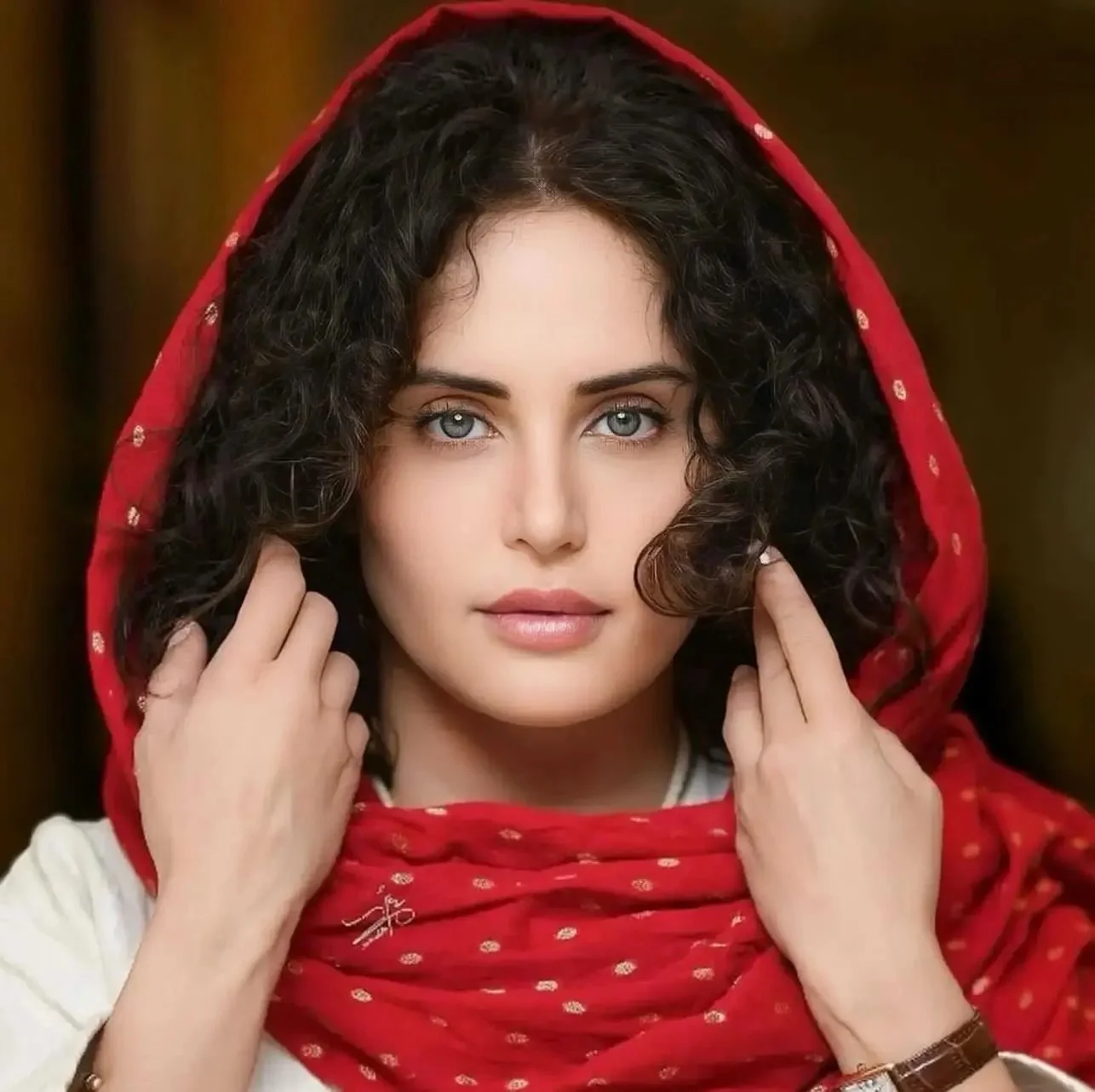 بازیگری الناز شاکردوست