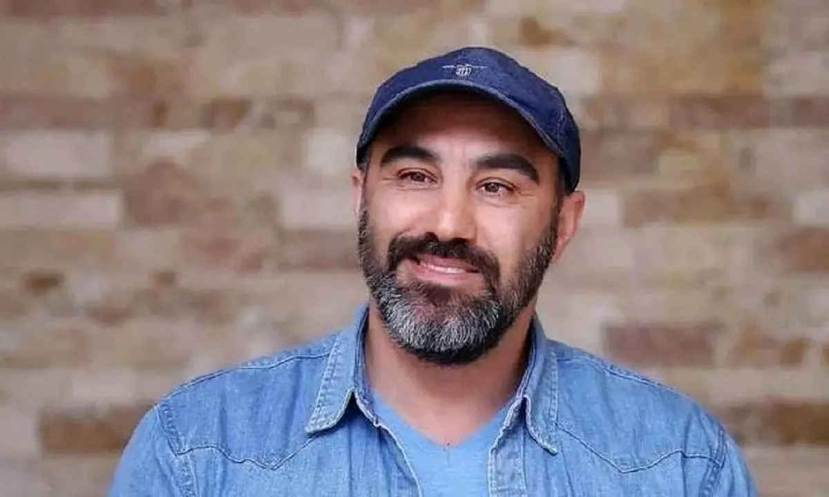 تحصیلات محسن تنابنده