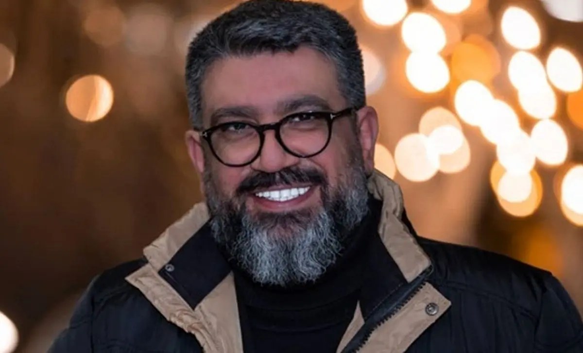 عکس| سفر در زمان؛ «رضا رشیدپور» در کنار مادرش؛ چه مادر زیبا و جوانی دارد