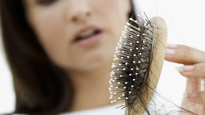 آیا آب سخت عامل پنهان ریزش موهای شماست؟ حقیقتی که باید بدانید!