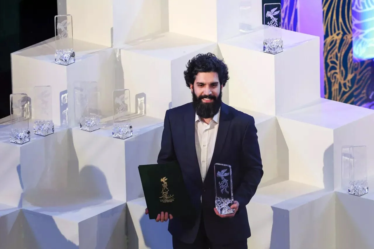 سیمرغ ارسطو خوش رزم