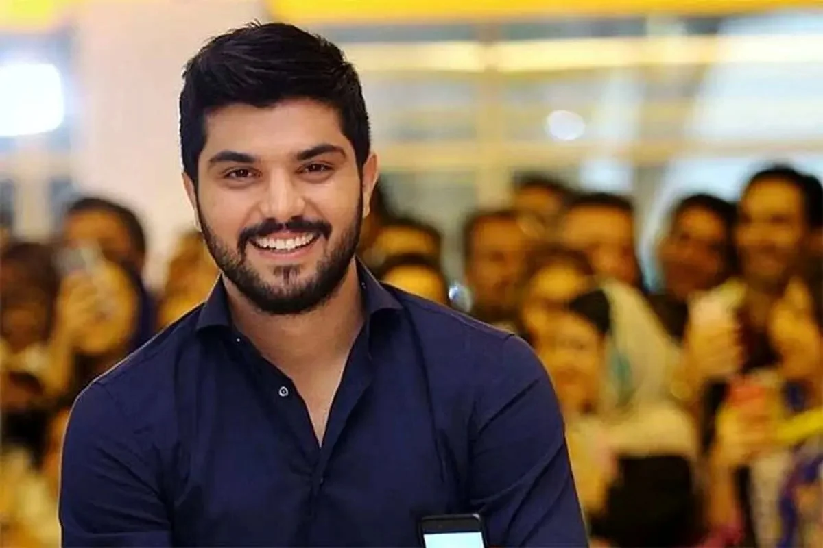 سینا مهراد بازیگر