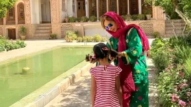 عکس| جشن تولد دونفره ی شبنم قلی خانی برای 8 سالگی دخترش؛ شانا خانوم چه کیک قشنگی داره