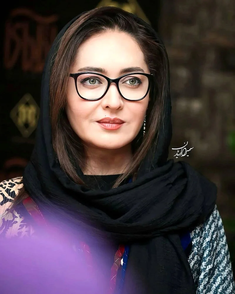 عکس نیکی کریمی