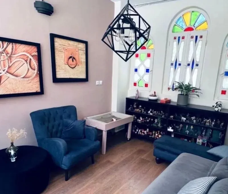 قاب روز | خانه میترا ابراهیمی همسر جوان پیمان قاسم خانی