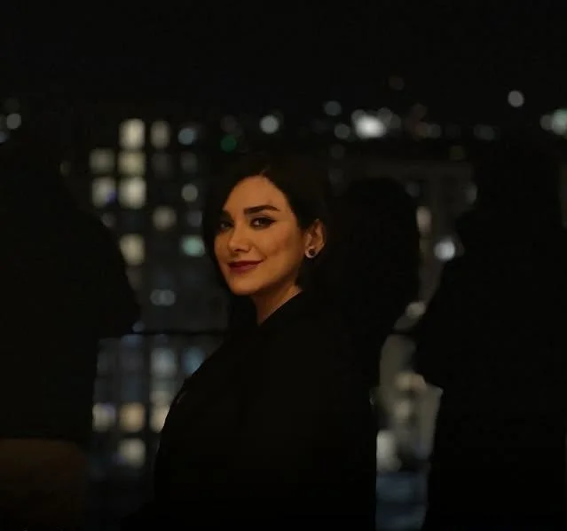 نیوشا صارمی قد