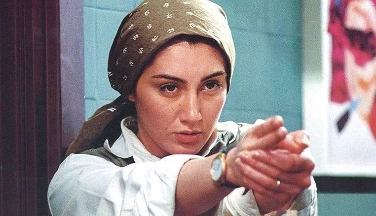 هدیه تهرانی در کاغذ بی خط