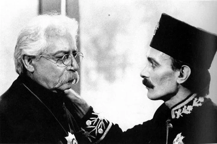 پرویز پورحسینی در کمال الملک