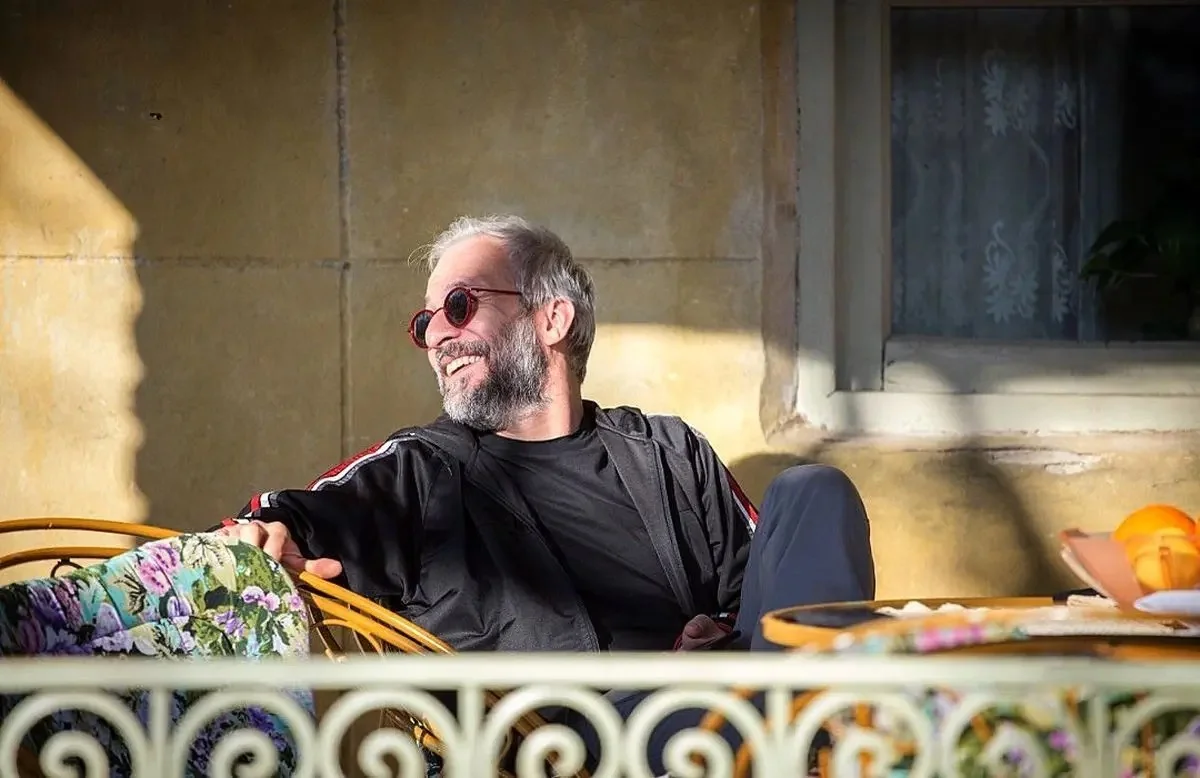 کاظم سیاحی در کرگدن