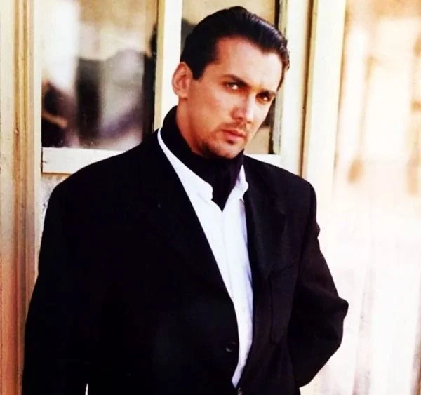 حسام نواب صفوی در کیف انگلیسی