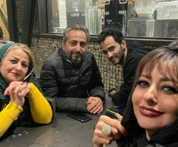 خانواده نفیسه روشن⁩