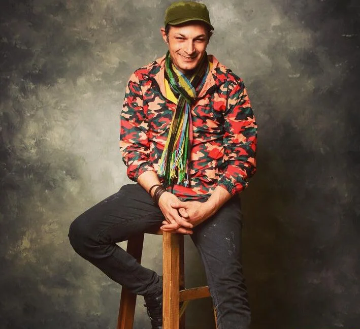 رامین پرچمی بازیگر⁩