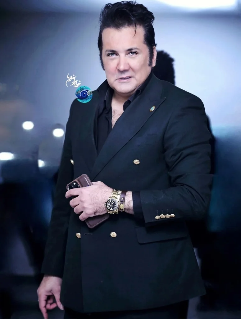 چهره حسام نواب صفوی⁩