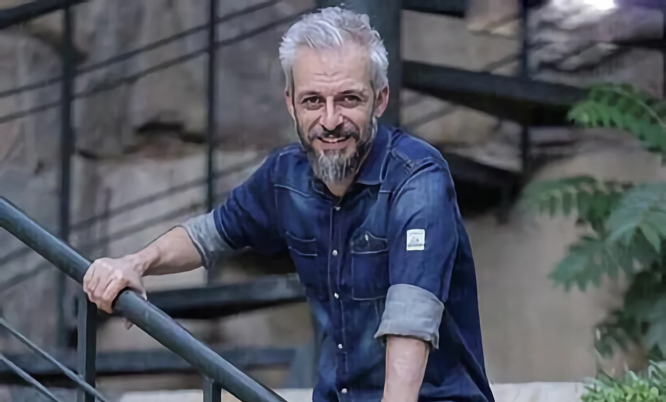 کاظم سیاحی⁩