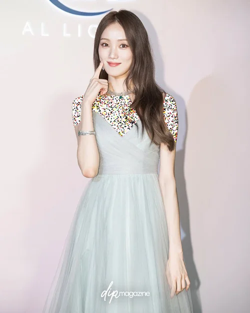 استایل مشابه ستارگان کره‌ای