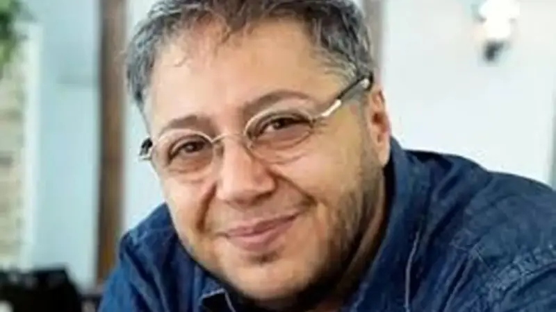 عکس| سفر زمان؛ چهرۀ «مازیار لرستانی» 36 ساله در «زیر درخت هلو»؛ سال 84 قبل از عمل تغییر جنسیت