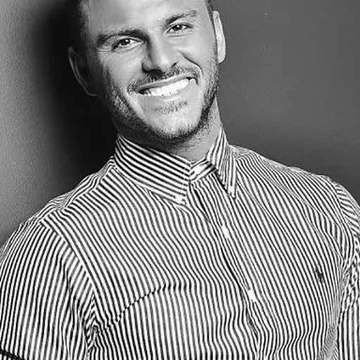 آرمین زارعی