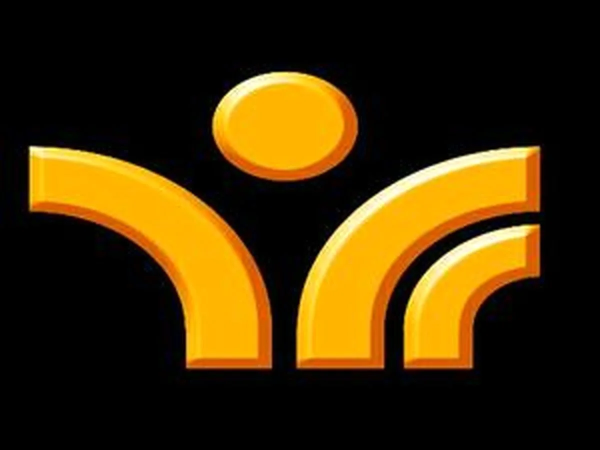 عکس| پوشش جنجالی و عجیب مجری برنامه ورزشی صداوسیمای یزد سوژه شد