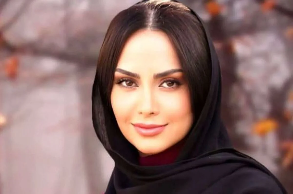 مریم خدارحمی با استایلی شگفت‌انگیز و کلاسیک جشن حافظ را تسخیر کرد!