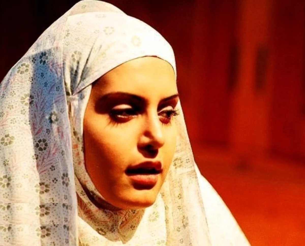 چهره دیده‌نشده الناز شاکردوست در ۱۹ سالگی