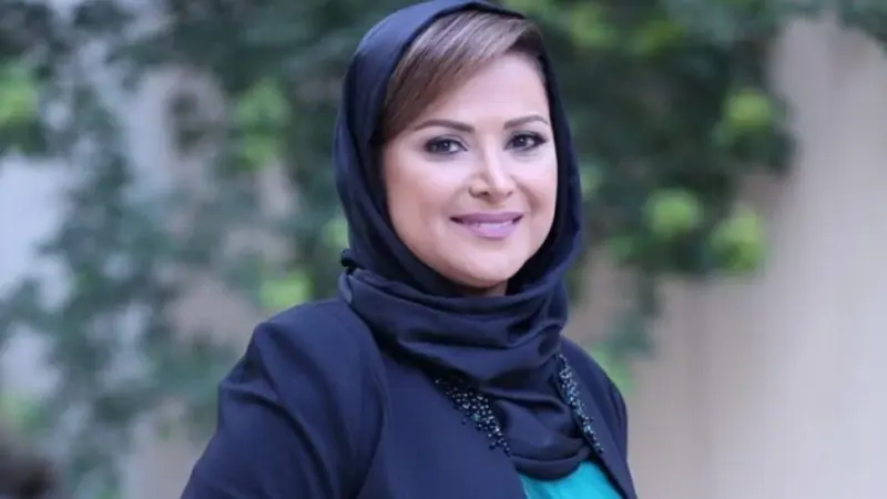 کمند امیرسلیمانی با تیپ زمستانی سفید، فضای مجازی را به تسخیر خود درآورد/ خانم بازیگر زیباتر از همیشه