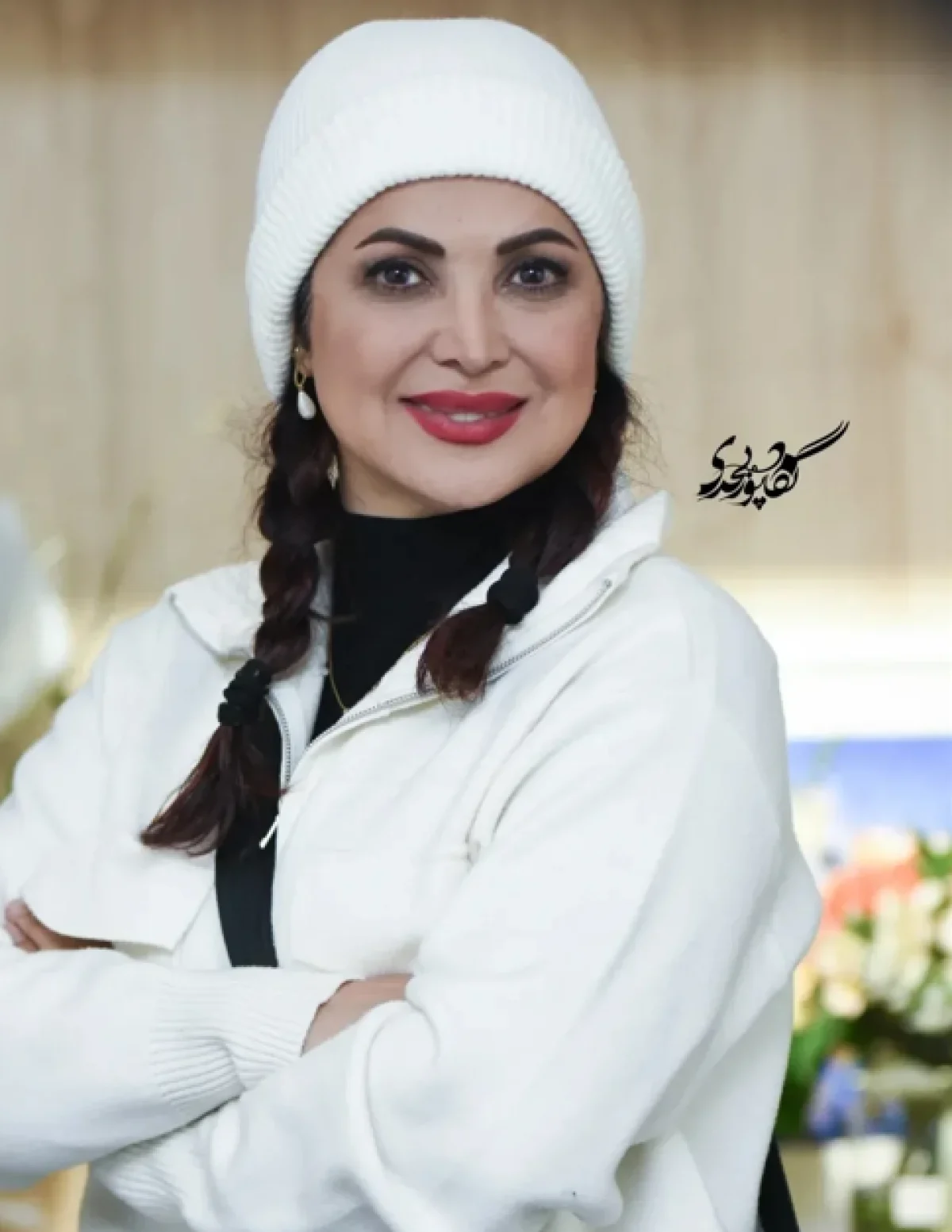 تیپ ساده اما شیک کمند امیرسلیمانی توجه کاربران را جلب کرد